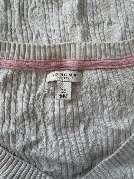 Sonoma White Cable-Knit V-Neck Sweater - Picture 2 of 2